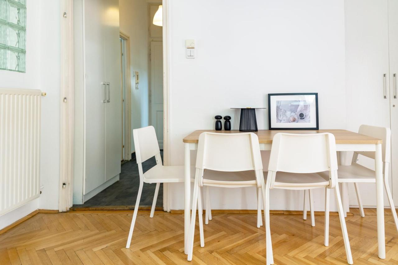 W25 Smart Apartment Budapest Esterno foto