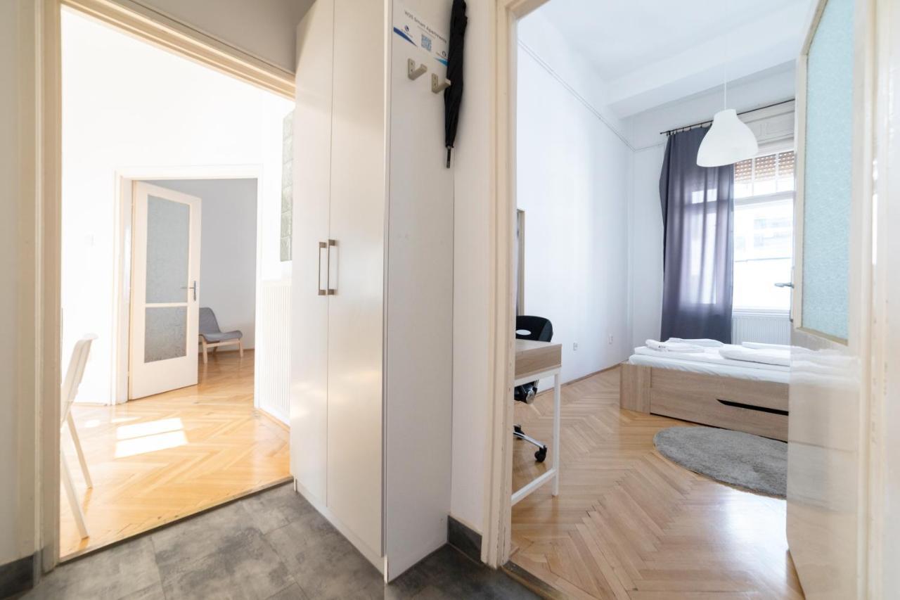 W25 Smart Apartment Budapest Esterno foto